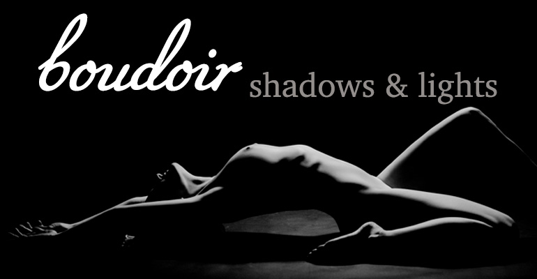 Boudoir Foto mit Licht und Schatten :: © Karin Bergmann