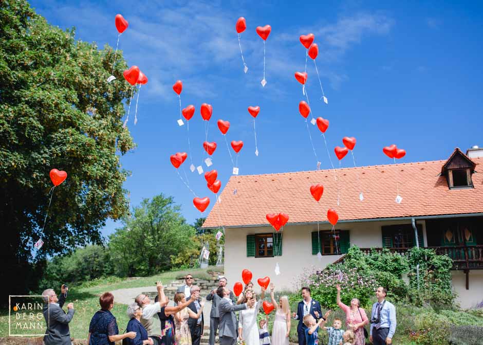 Hochzeitsweingut Kranachberg, Herz-Luftballons :: © Karin Bergmann