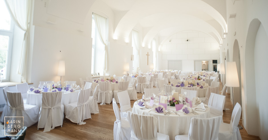 Stift St. Georgen am Längsee, Hochzeitstafel im großen Gewölbesaal :: © Karin Bergmann